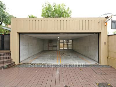  Parking Lot