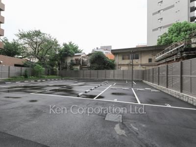  Parking Lot