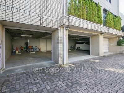  Parking Lot