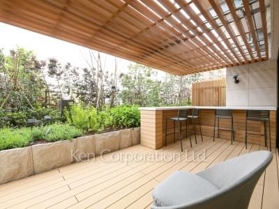 Sky View Lounge