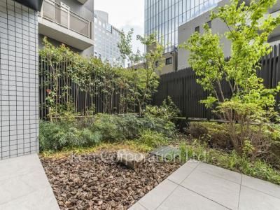 Courtyard/Greenery