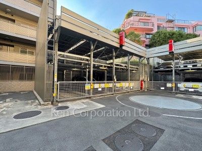 Parking Lot