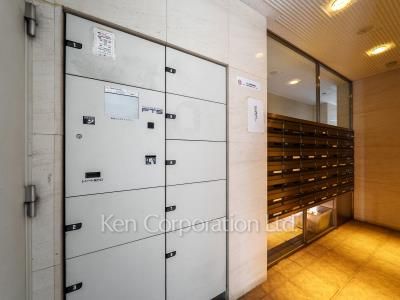  Mail/Delivery box