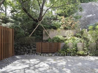 Courtyard/Greenery