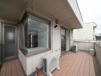 Roof Balcony