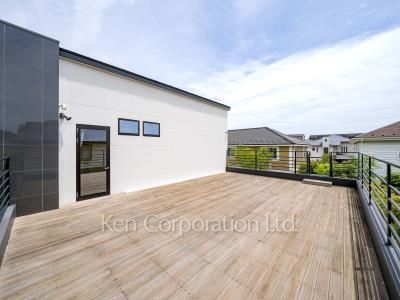 Roof Balcony