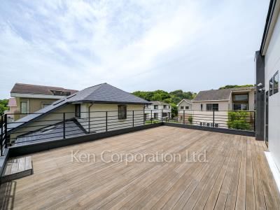 Roof Balcony