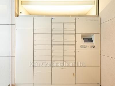 Mail/Delivery box