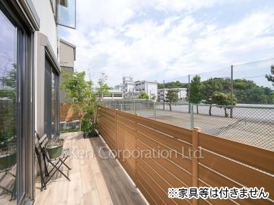 Courtyard/Greenery