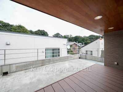 Roof Balcony