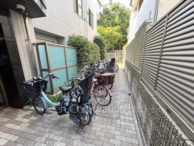  Bicycle-parking Space