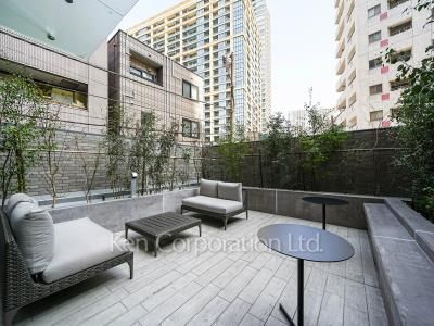 Sky View Lounge