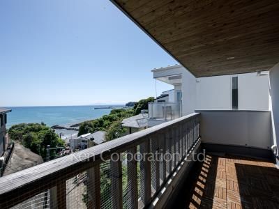 Roof Balcony