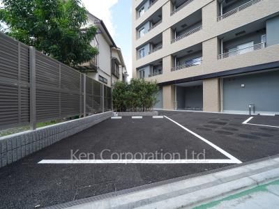  Parking Lot