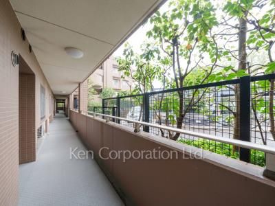  Corridor