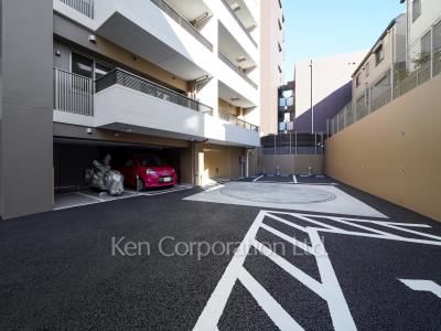 Parking Lot