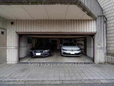 Parking Lot