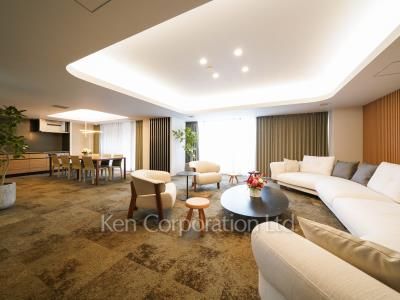 Sky View Lounge