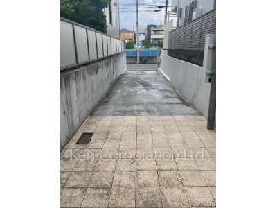  Parking Lot