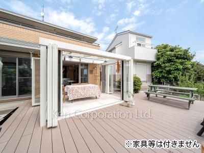 Courtyard/Greenery