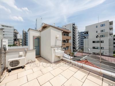 Roof Balcony