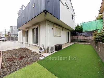Courtyard/Greenery