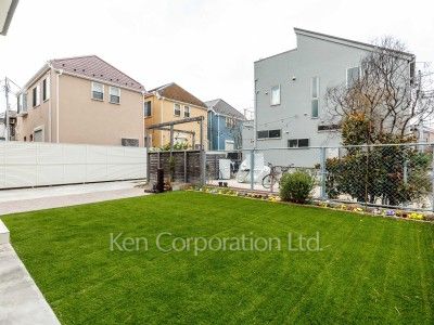 Courtyard/Greenery