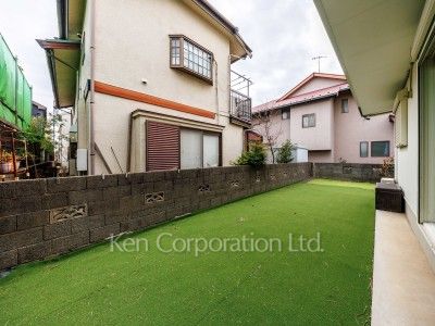 Courtyard/Greenery