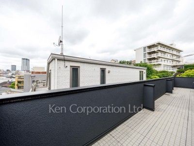 Roof Balcony