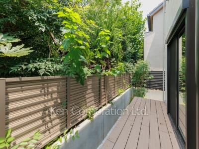 Courtyard/Greenery