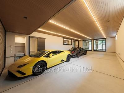 Parking Lot
