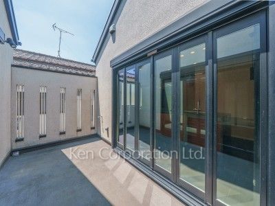 Roof Balcony