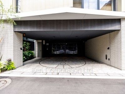 Parking Lot
