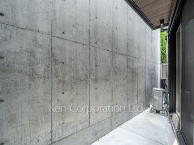 Courtyard/Greenery