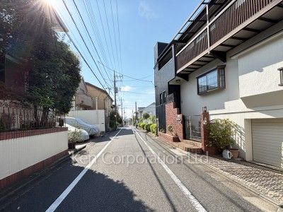 Neighborhood