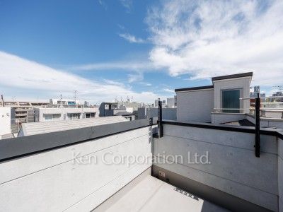 Roof Balcony