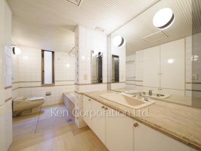 Powder Room
