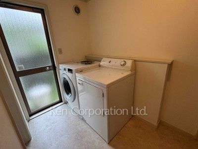 Other Interior/Fixtures
