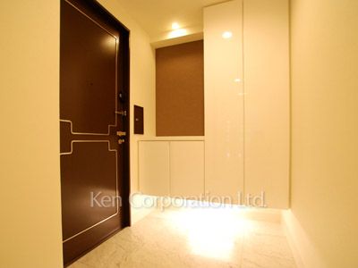 Entrance ※Photo of the same layout on 3 floor. Decoration and fixture may differ.