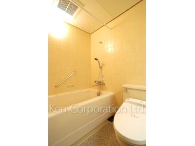 Bath ※Photo of the same layout on 3 floor. Decoration and fixture may differ.