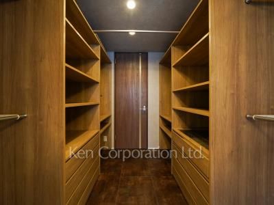 Walk-In Closet