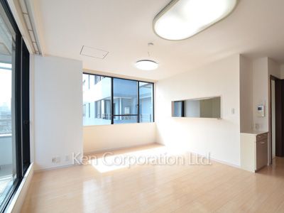 Living-Dining ※Photo of the same layout on 6 floor. Decoration and fixture may differ.