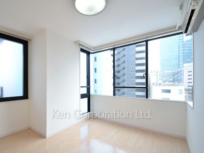 Bedroom ※Photo of the same layout on 6 floor. Decoration and fixture may differ.