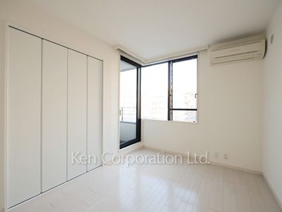 Bedroom ※Photo of the same layout on 9 floor. Decoration and fixture may differ.