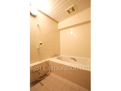 Bath ※Photo of the same layout on 1 floor. Decoration and fixture may differ.