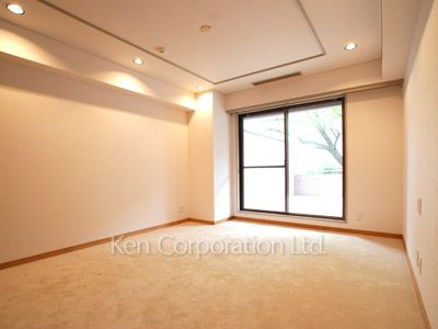 Bedroom ※Photo of the same layout on 1 floor. Decoration and fixture may differ.
