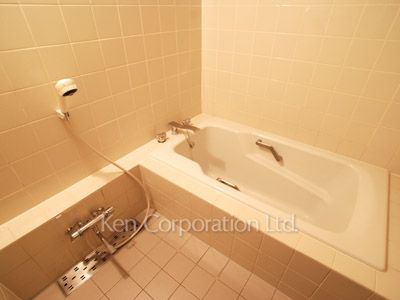 Bath ※Photo of the same layout on 1 floor. Decoration and fixture may differ.