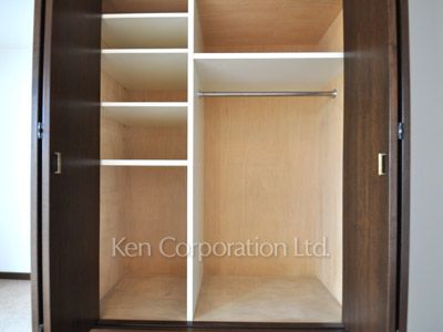 Closet ※Photo of the same layout on 16 floor. Decoration and fixture may differ.