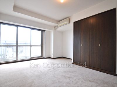 Bedroom ※Photo of the same layout on 16 floor. Decoration and fixture may differ.