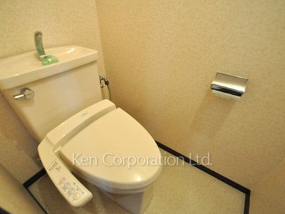 Lavatory ※Photo of the same layout on 5 floor. Decoration and fixture may differ.